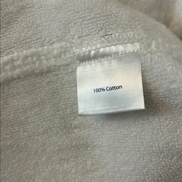 NWOT Cotton Velour White Bathrobe - Picture 9 of 9